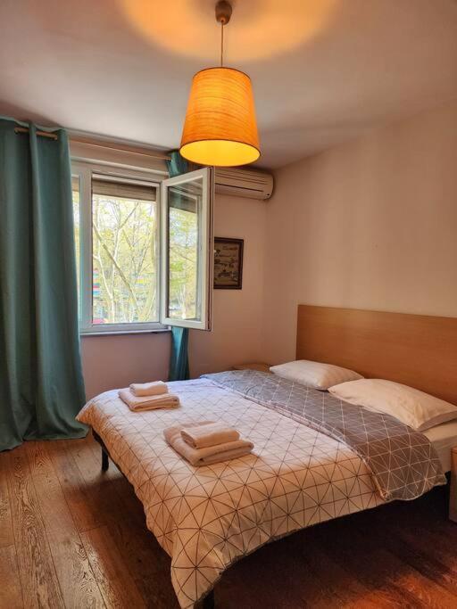 Vintage Flavor Apartment/Home Tirana Bagian luar foto
