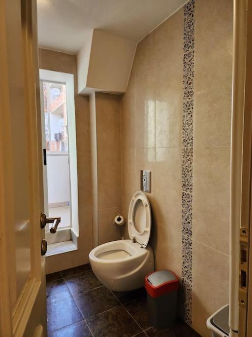 Vintage Flavor Apartment/Home Tirana Bagian luar foto